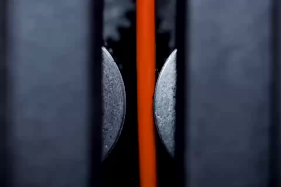 Dynamic extruder