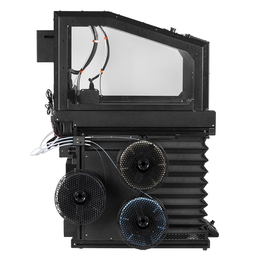 Prusa XL+ uvnitř krytu Enclosure+