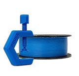 Une bobine de Prusament PETG Sky Blue avec une pince bleue imprimée